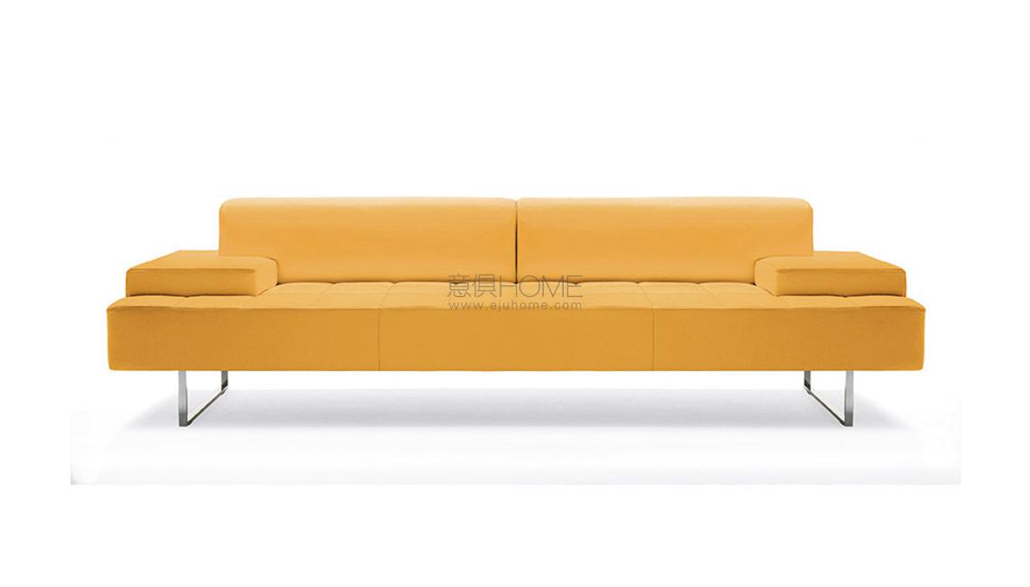 QUADRA 多人沙發(fā)