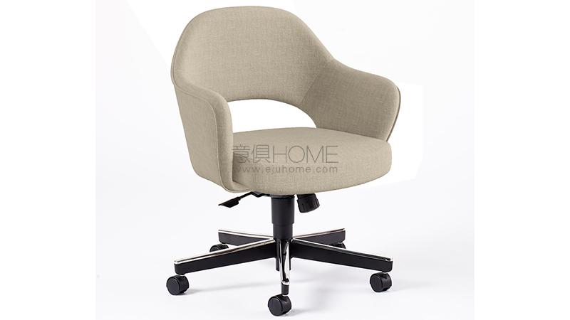 Saarinen Executive Arm Chair with Swivel Base 椅子
