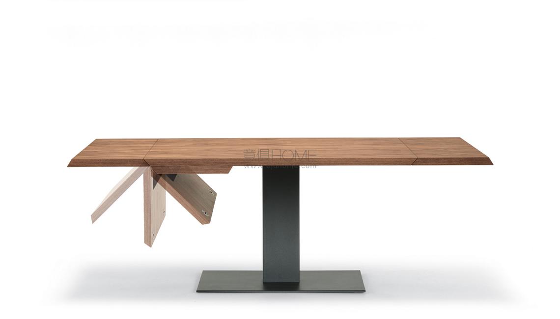 Elvis Wood Drive長餐桌