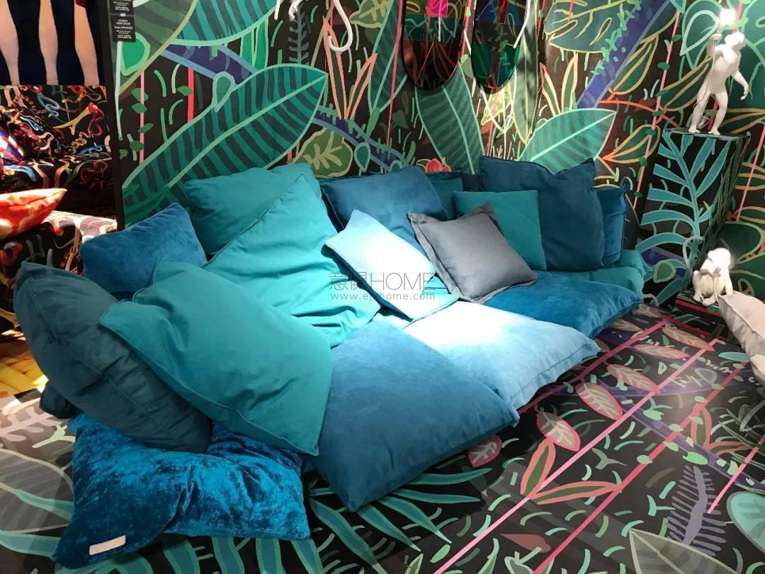 米蘭展現(xiàn)場(chǎng)直擊 | 永不褪色的設(shè)計(jì)，我想靜靜品味