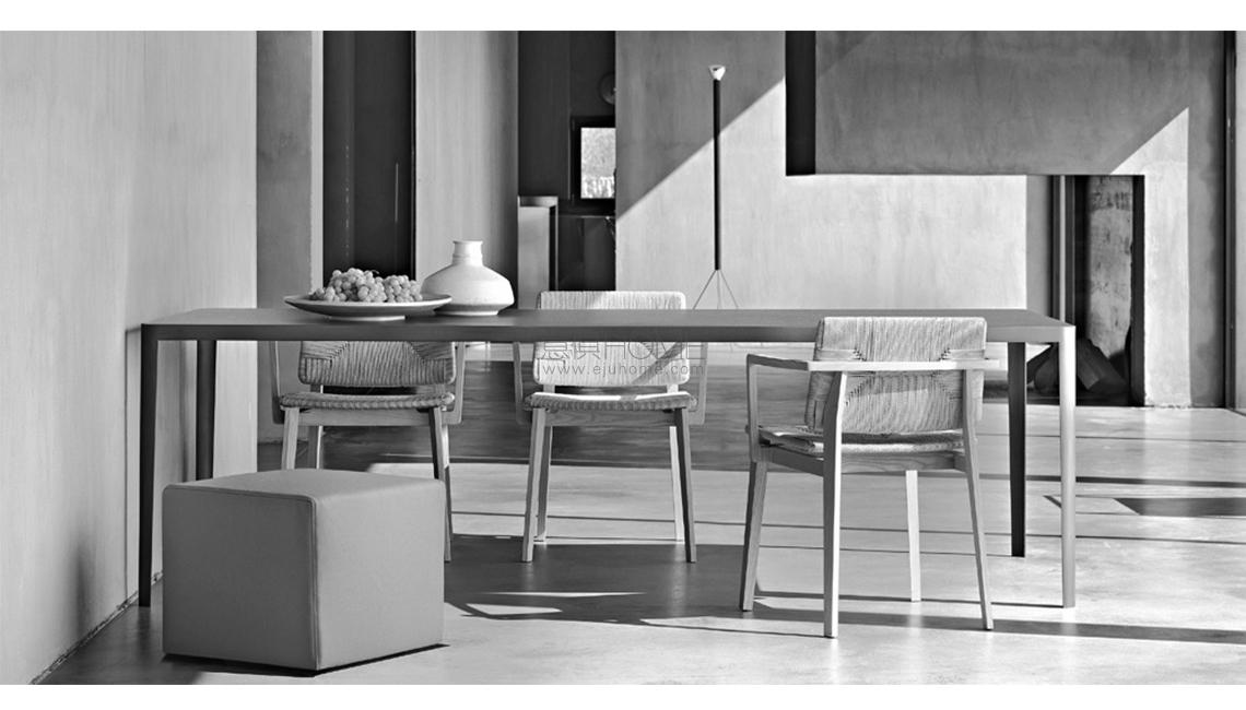 IOCLOOSE FURNITURE 辦公桌