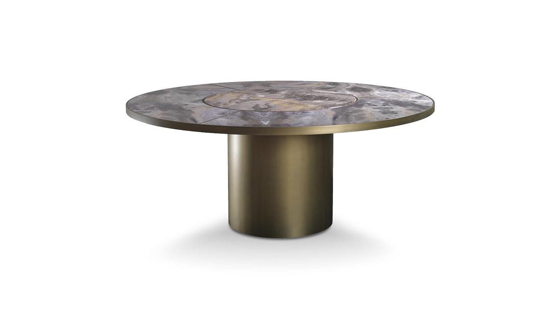 SIGNORE DEGLI ANELLI 72 STEEL餐桌