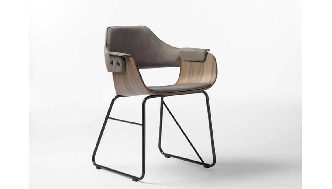 SHOWTIME CHAIR - SLED BASE扶手椅