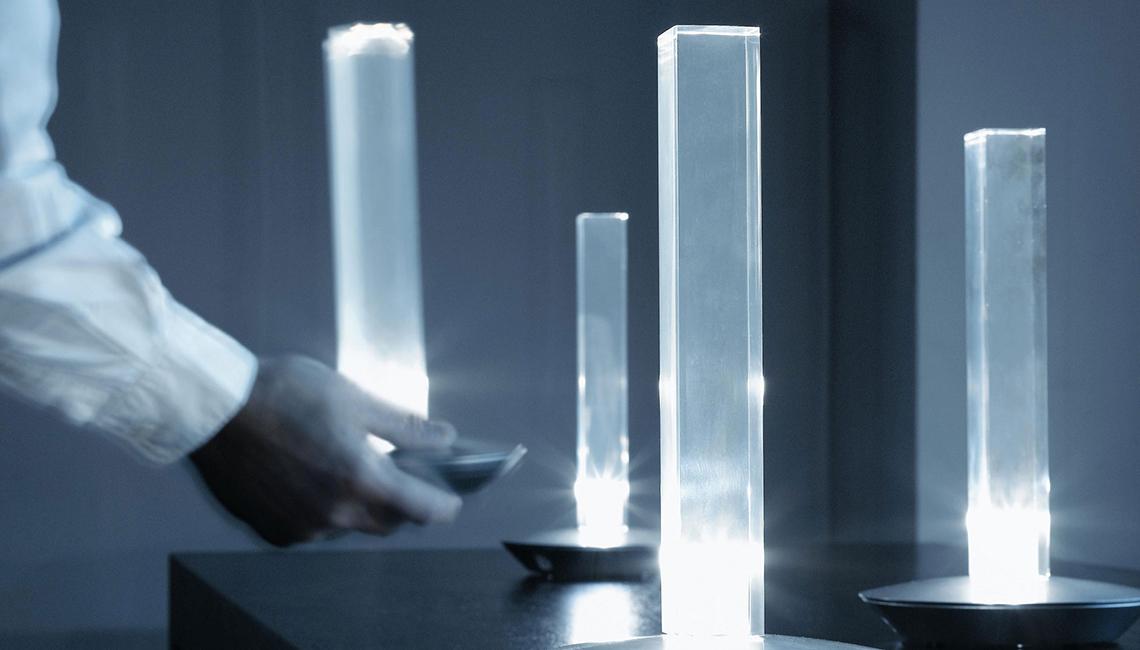 OLUCECand-led 臺(tái)燈