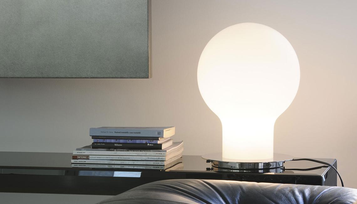 OLUCEDenq 臺(tái)燈