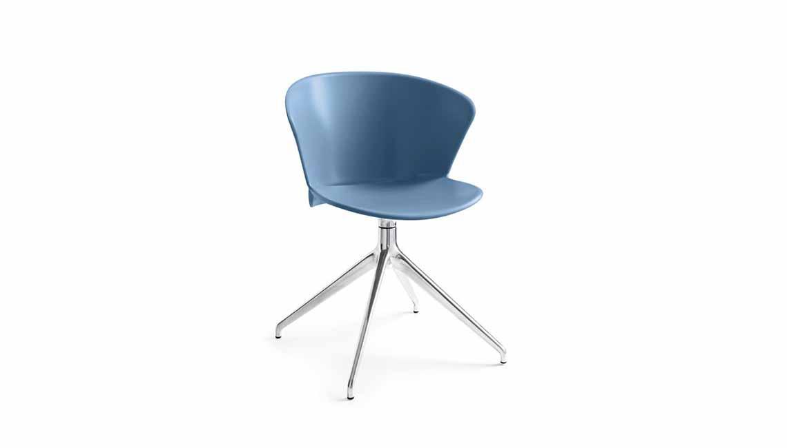 CALLIGARISSwivel chair in aluminium and plastic椅子