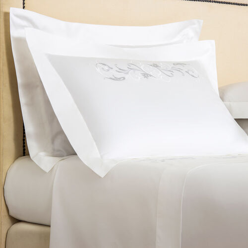 Tracery Embroidered Sham枕套