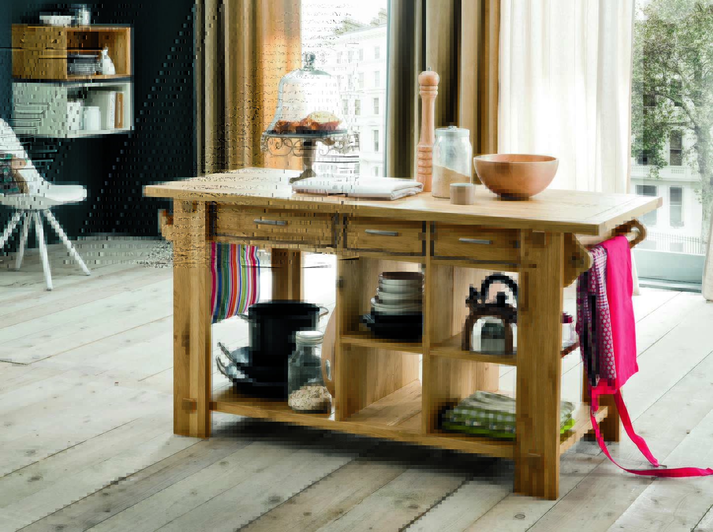 kitchen  Island with wooden top 櫥柜