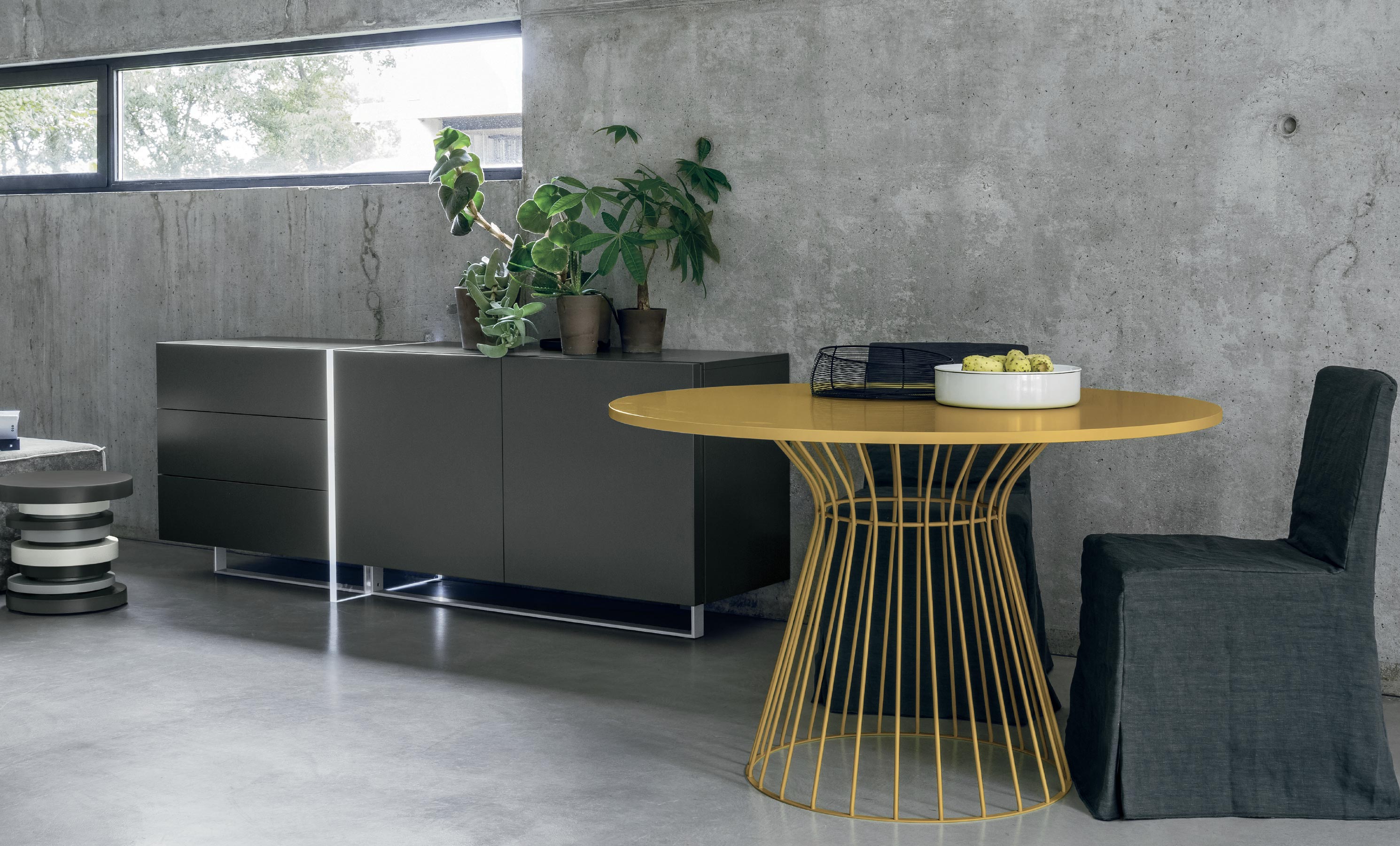 Gruppo TomasellaBRIGITTE. TABLE圓餐桌