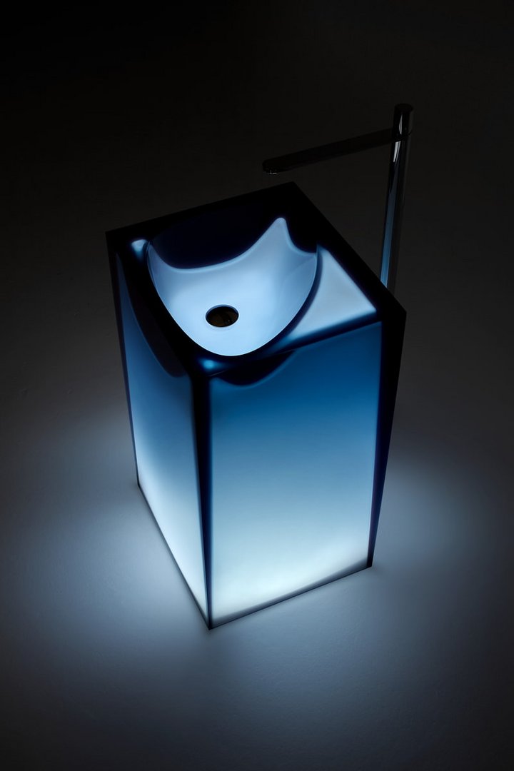 ASTRO AND AURA-臺(tái)盆