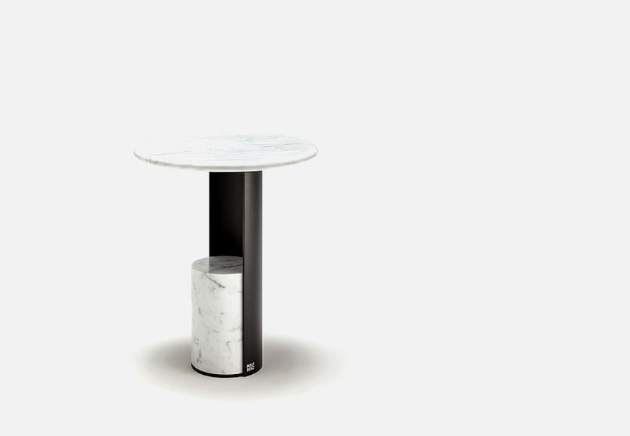 ROLF BENZROLF BENZ 972邊桌