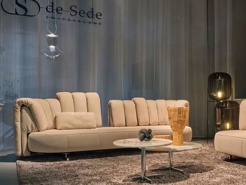 整個(gè)展廳只展示這一款沙發(fā)，究竟是有多火？