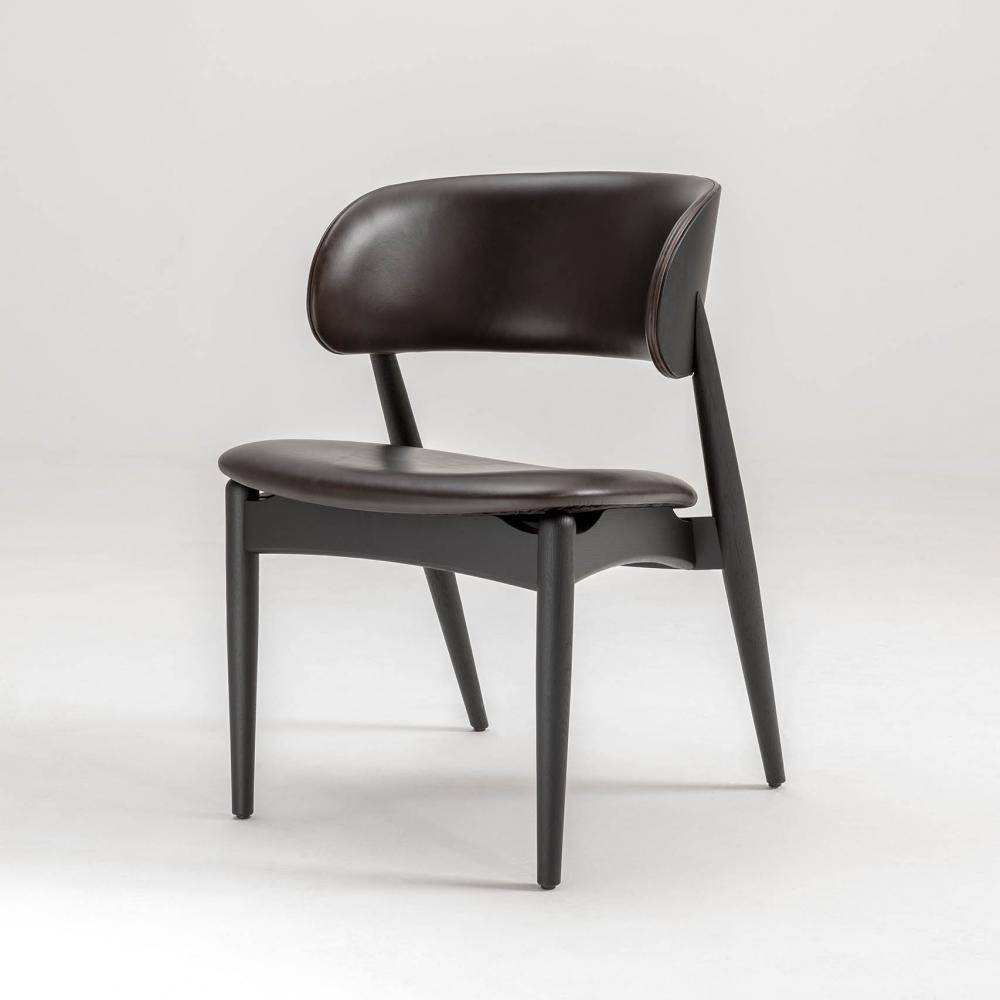 LAURAMERONILV 105 餐椅